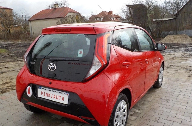 Toyota Aygo cena 16900 przebieg: 33769, rok produkcji 2018 z Kożuchów małe 466